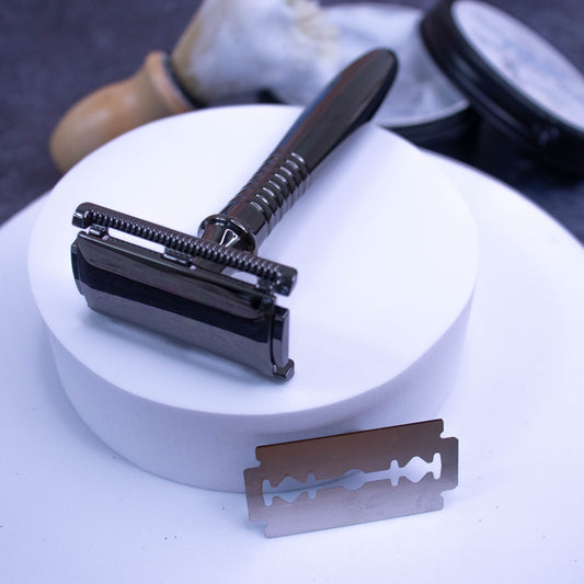 Traditional Men's Safety Razor